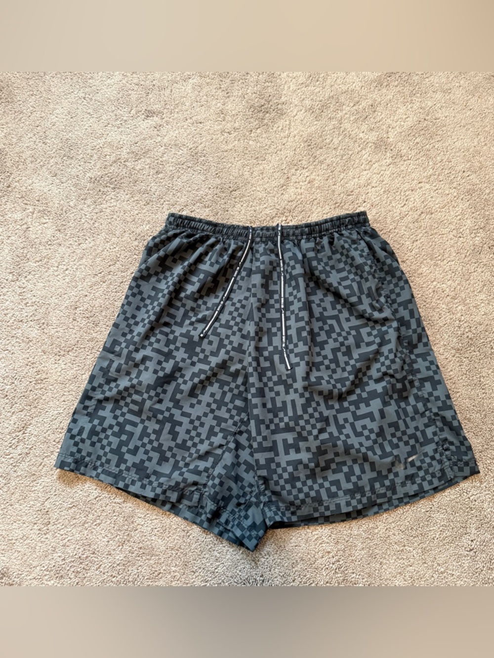 Nike Dri-FIT Megapixel Running Shorts Medium 7” Black Gray Athletic